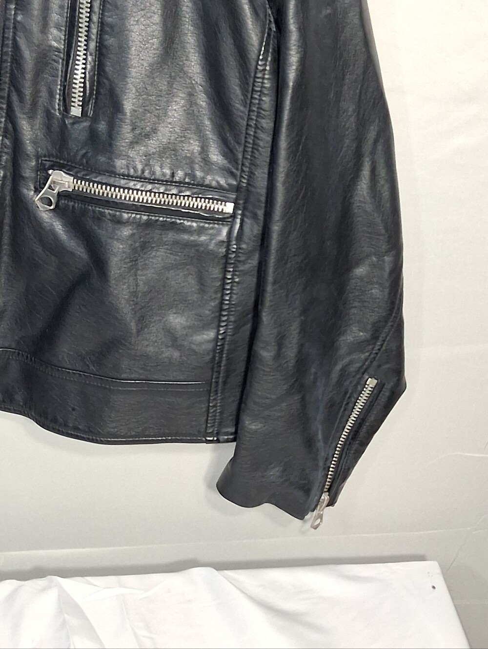 Torrid Size 4 Rebel Moto Bikercore Black Faux Leather Zippered And Snaps Jacket - Picture 4 of 14